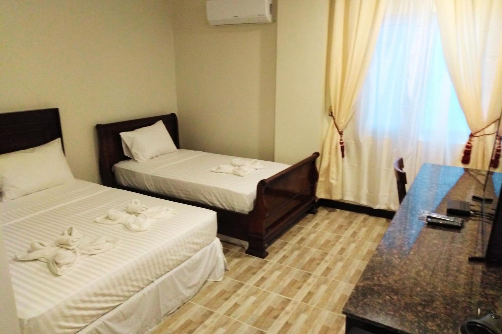Venezia Suites Hotel Iloilo Bilik gambar