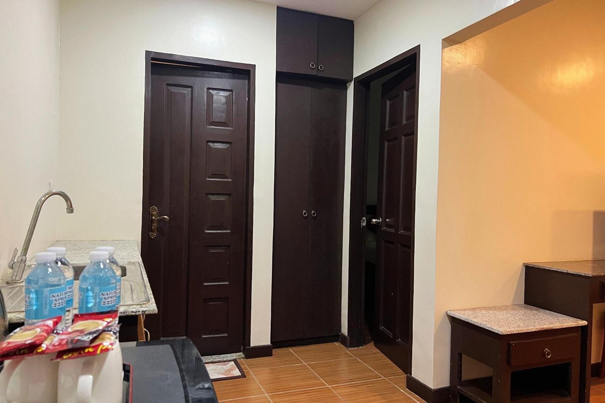 Venezia Suites Hotel Iloilo Bilik gambar