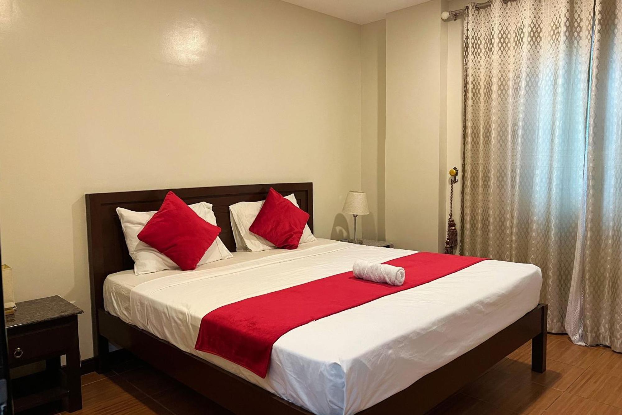 Venezia Suites Hotel Iloilo Bilik gambar