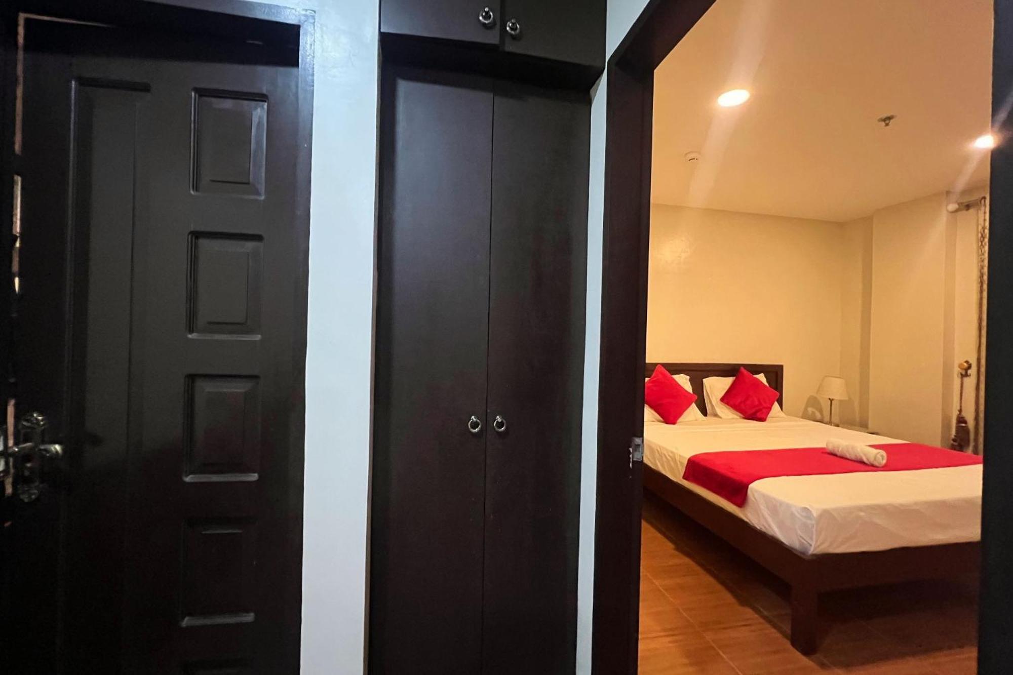 Venezia Suites Hotel Iloilo Bilik gambar