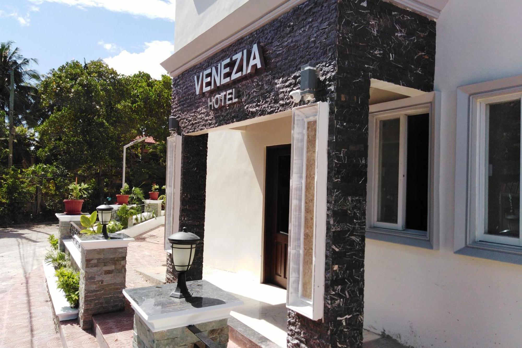 Venezia Suites Hotel Iloilo Luaran gambar