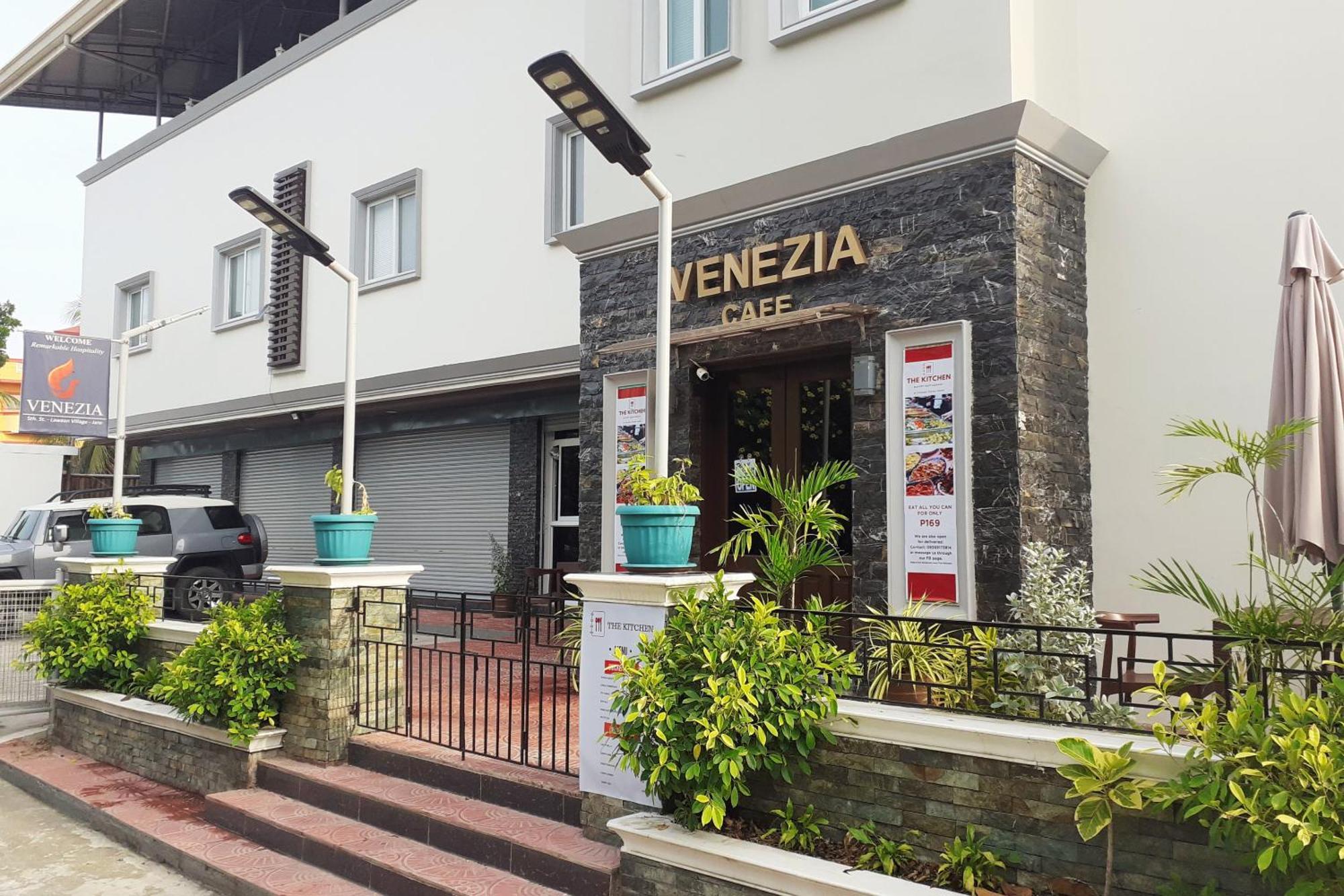 Venezia Suites Hotel Iloilo Luaran gambar
