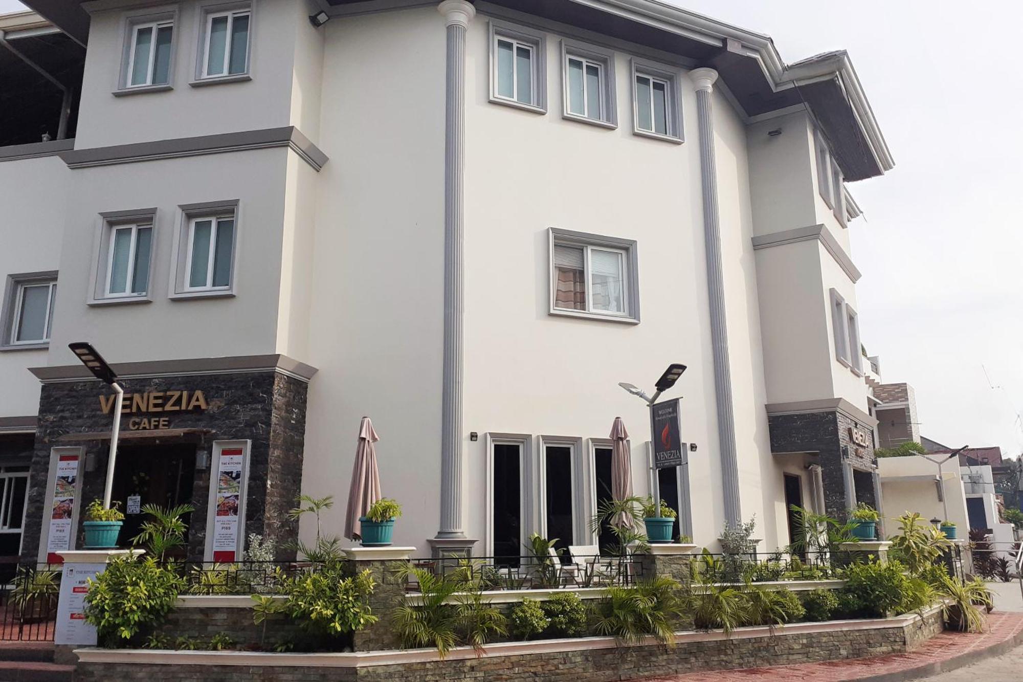 Venezia Suites Hotel Iloilo Luaran gambar