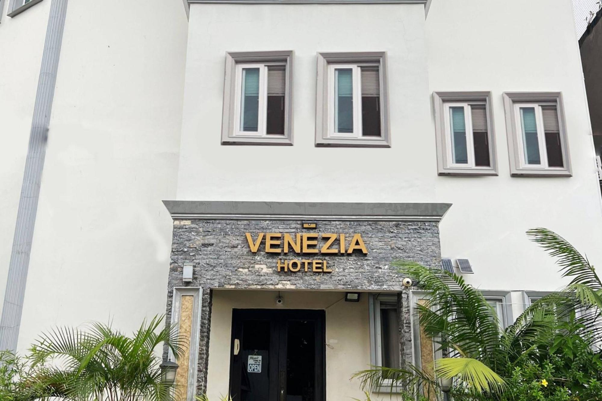 Venezia Suites Hotel Iloilo Luaran gambar