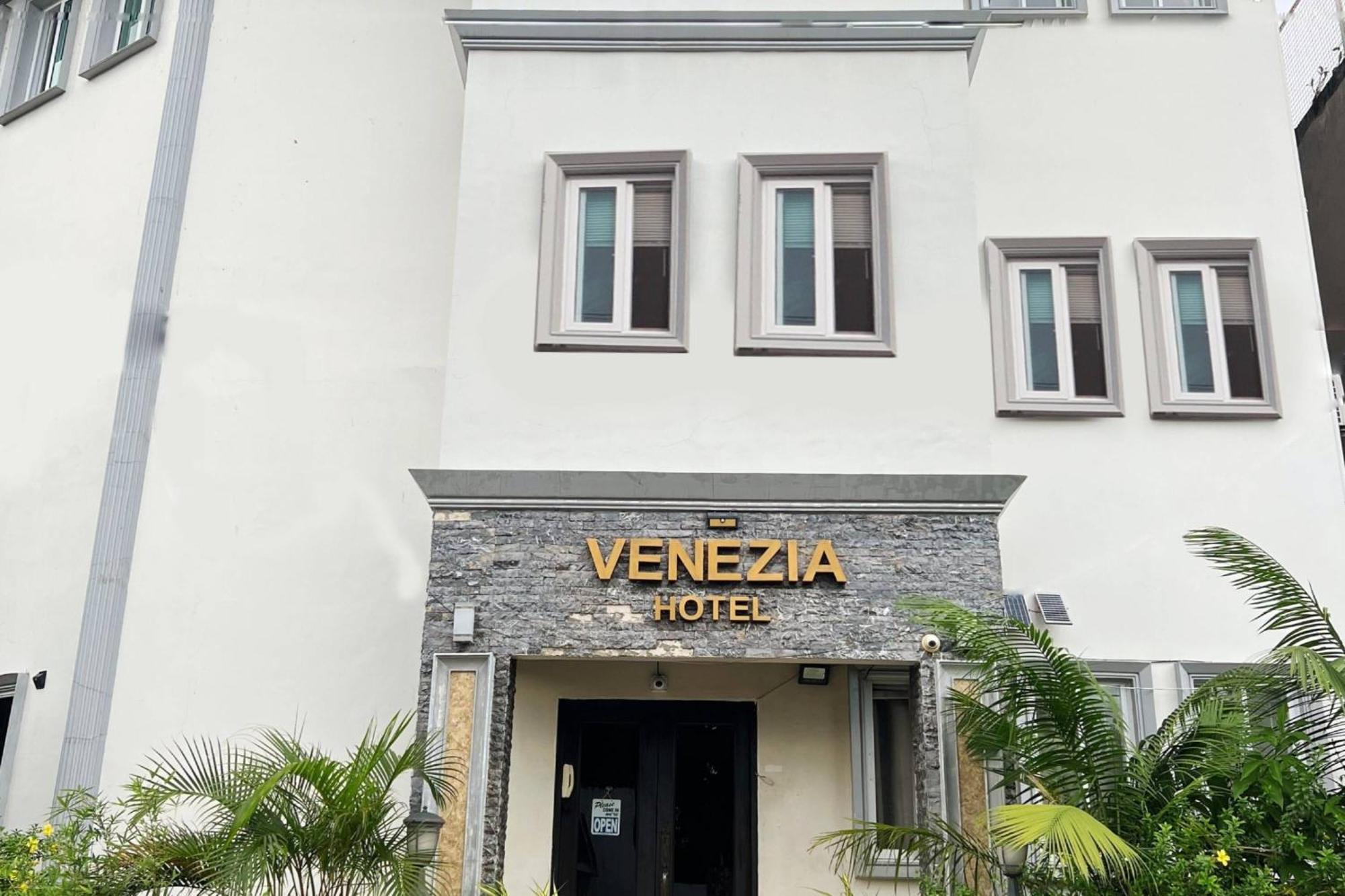 Venezia Suites Hotel Iloilo Luaran gambar